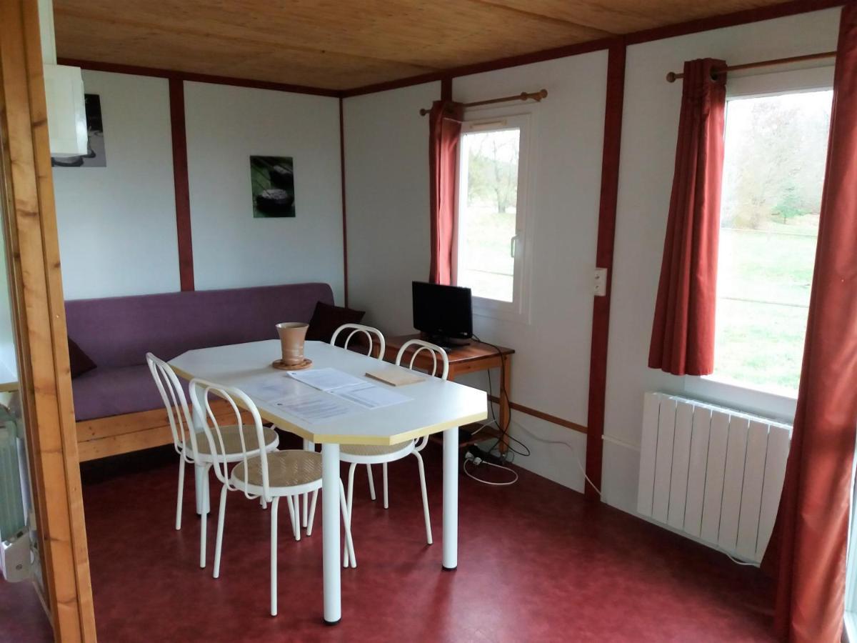 Les Chalets Du Quignon Autry-le-Chatel Dış mekan fotoğraf