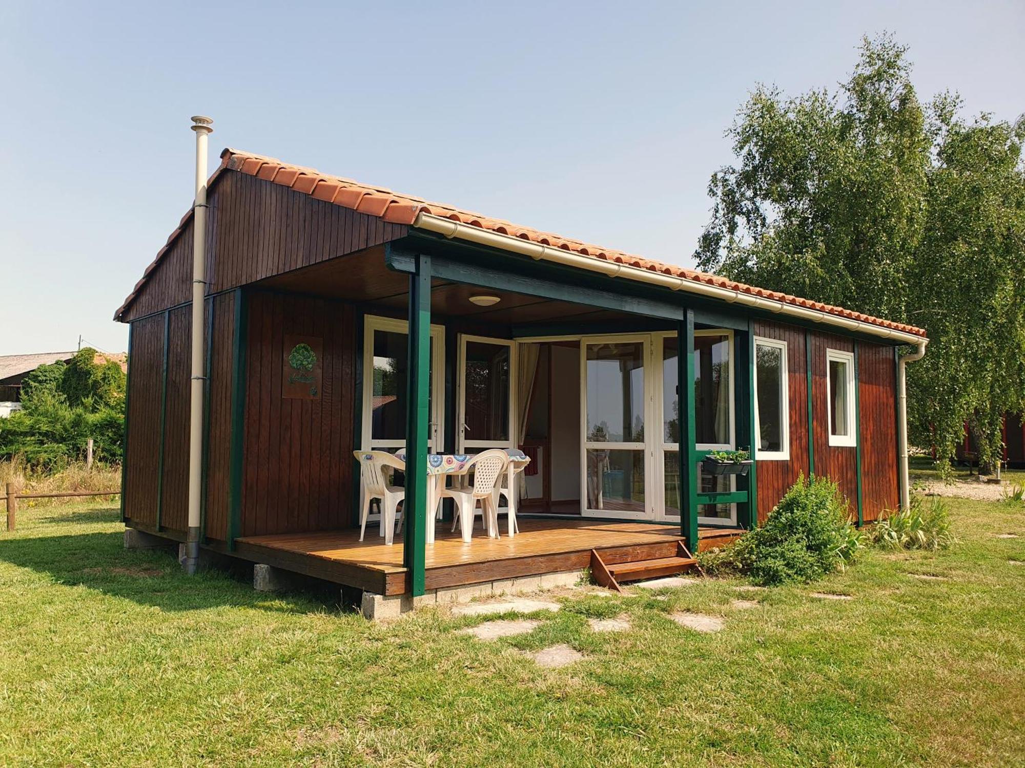 Les Chalets Du Quignon Autry-le-Chatel Dış mekan fotoğraf