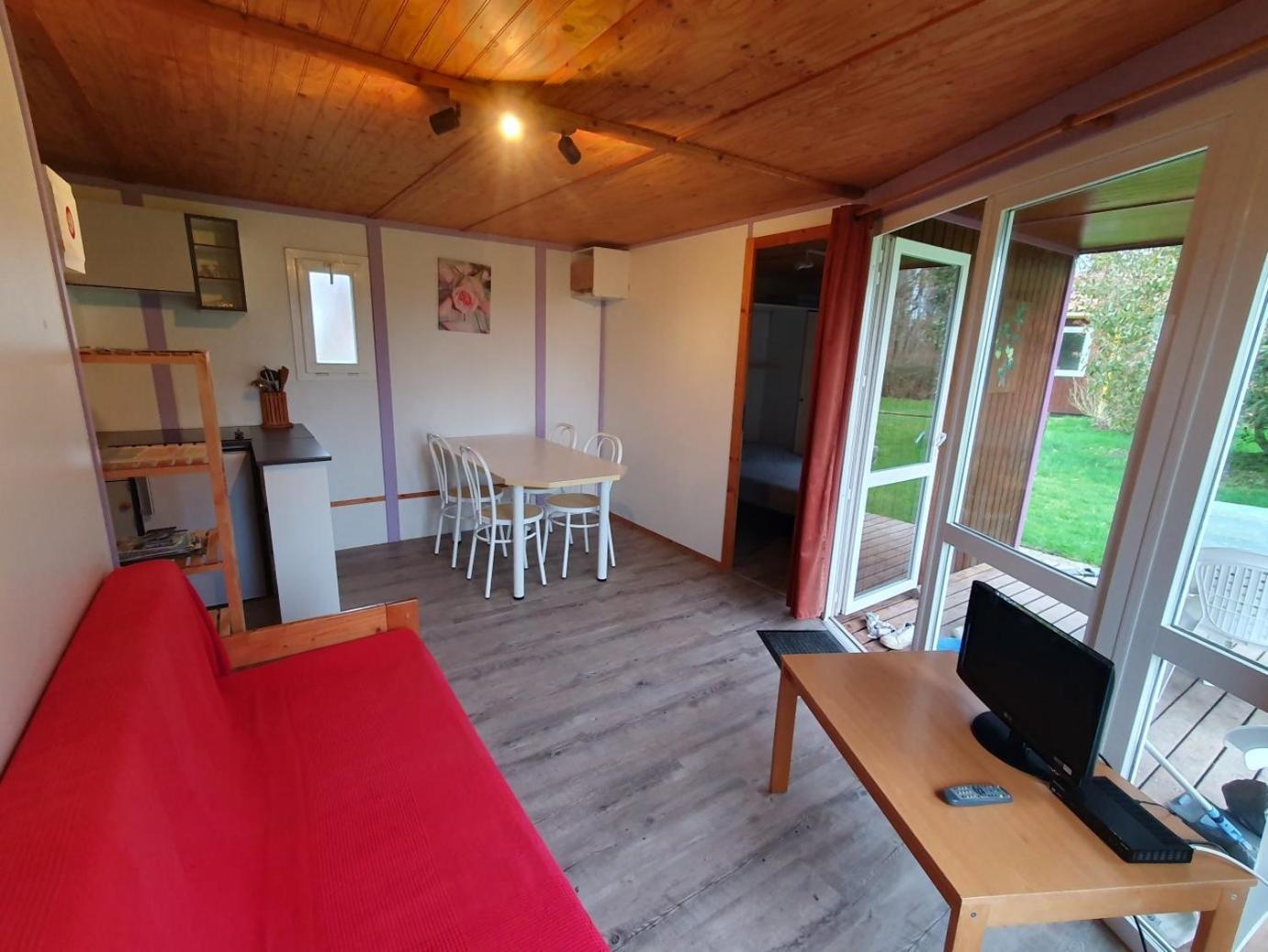 Les Chalets Du Quignon Autry-le-Chatel Dış mekan fotoğraf