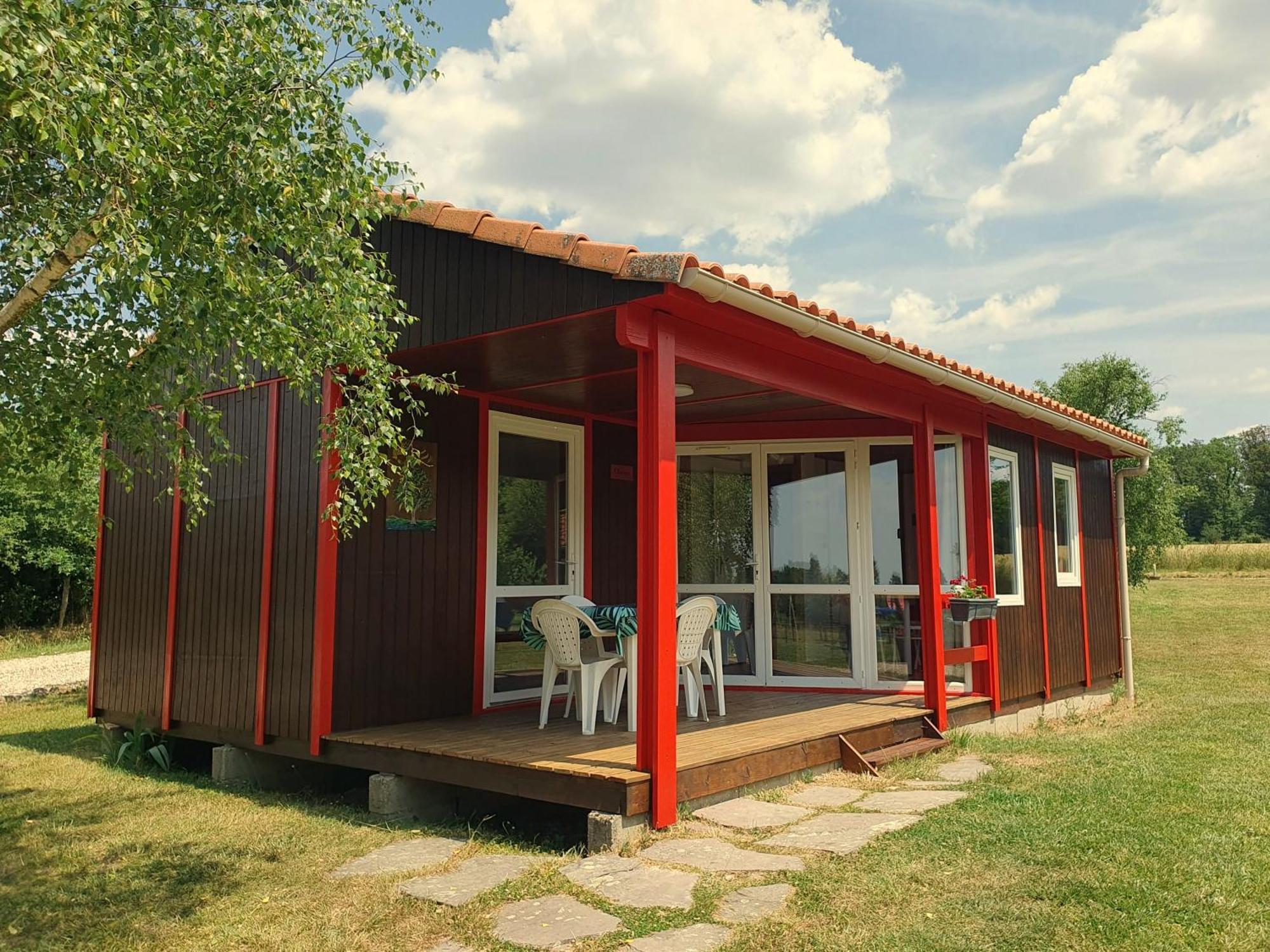 Les Chalets Du Quignon Autry-le-Chatel Dış mekan fotoğraf
