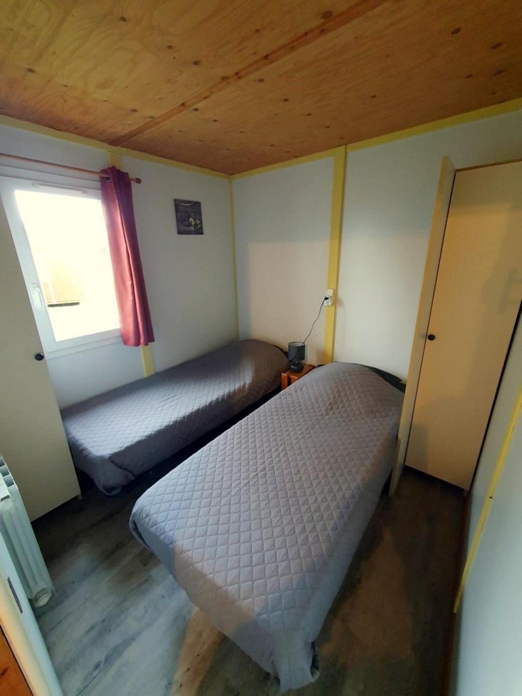 Les Chalets Du Quignon Autry-le-Chatel Oda fotoğraf